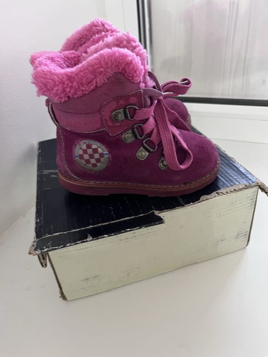 Детские сапоги для девочки