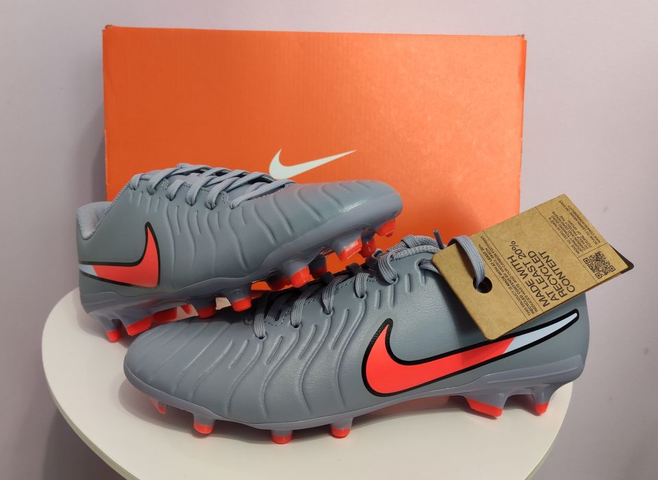 Нови оригинални Nike - Футболни обувки Tiempo Legend 10 Club  Номер 42