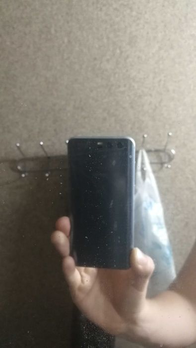 Honor 9 6/128gb без комплекта.