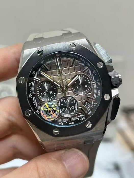audemars piguet offshore нов модел /зелен
