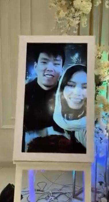 Продам лед мольберты 2шт 350К