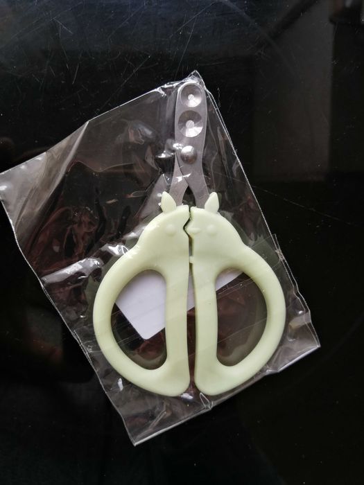 Продавам ножички за котешки/кучешки нокти по €10 бройката.