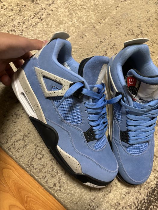 Air Jordan 4 University blue ( Unc)