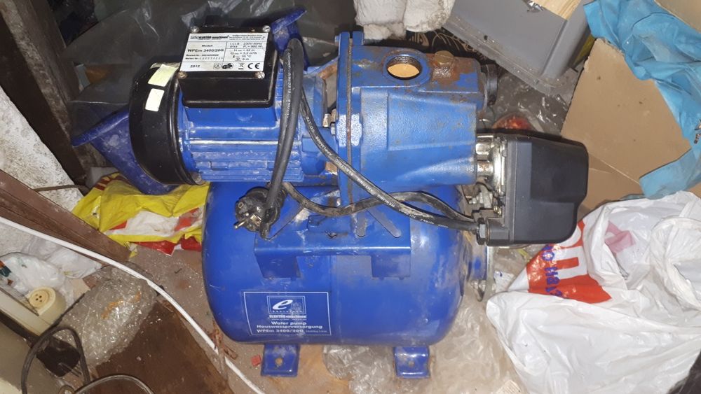 Продавам хидрофор