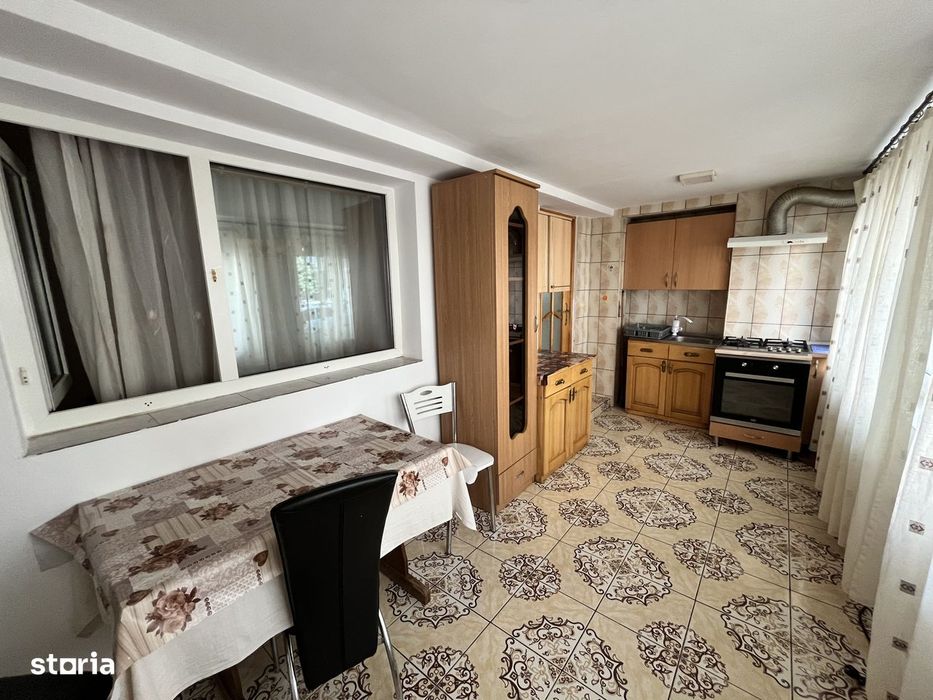Apartament parter - Bucovina , 2 min Liceul Economic