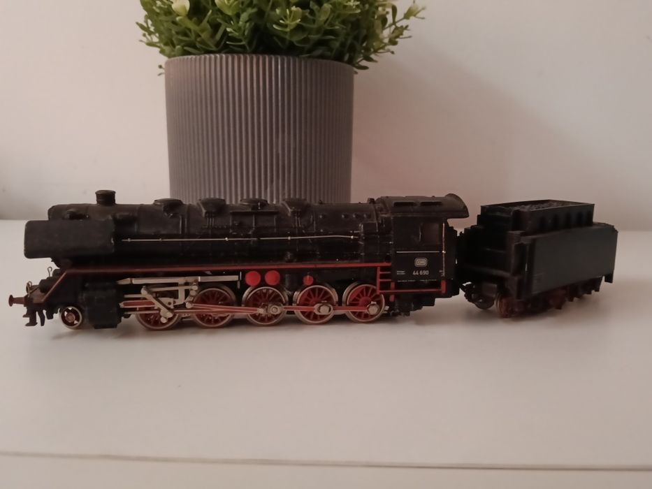 Locomotiva marklin 44 690 AC