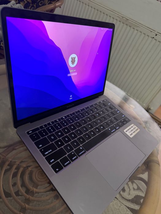 Laptop MacBook Pro 13
