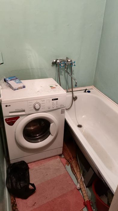 Продам 3 мкр, дом 18, этаж 3.