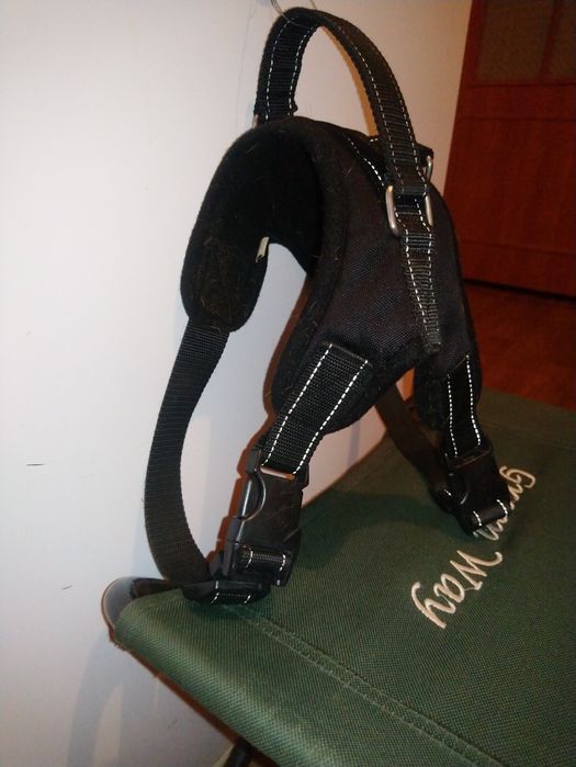Продам шлейку для собаки