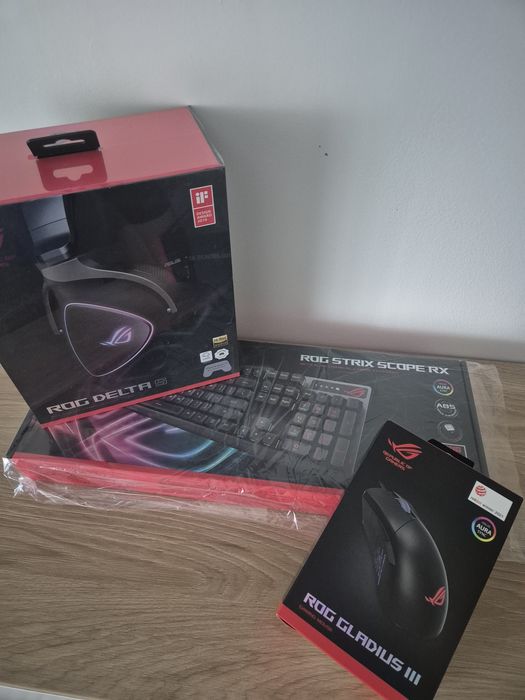 Pachet gaming ASUS ROG – Căști + Tastatură + Mouse – NOI/SIGILATE