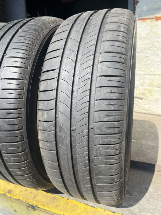 4 бр. летни гуми 205/55/16 Michelin DOT 2220 2x6 mm 2x4 mm