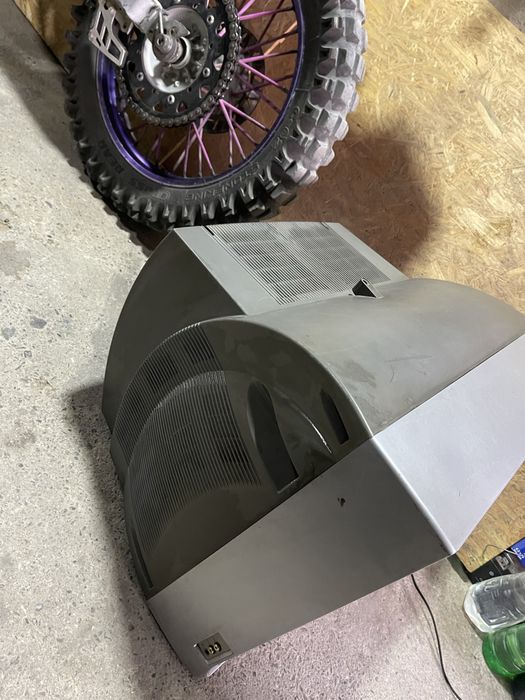 Телевизор + приставка с пультом