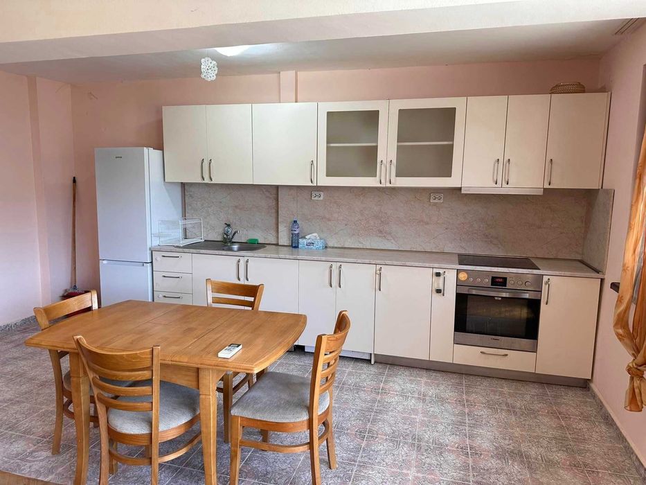 Дава се под наем Двустаен апартамент в Варна, Чаталджа - 65 кв.м за 408 € - Снимка #1