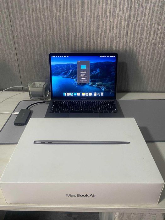 Лаптоп MacBook M1