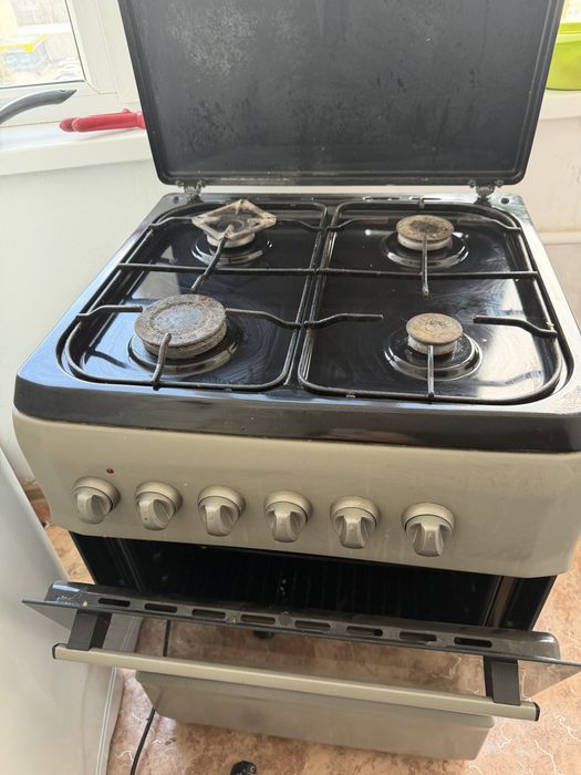 Газ плита продам б/у