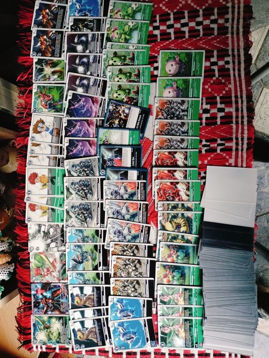 Lot 68 cărți Digimon Card Game originale + 57 huse