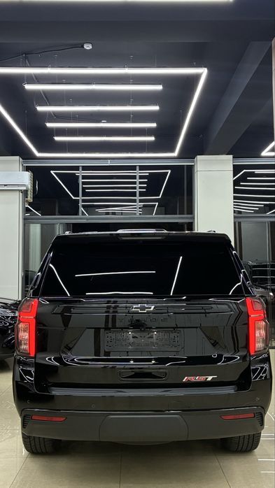 Chevrolet Tahoe 2