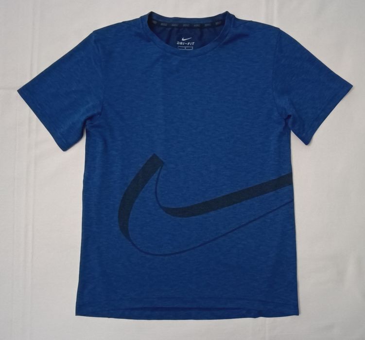 Nike DRI-FIT Breathe Tee оригинална тениска ръст 147-158см Найк спорт