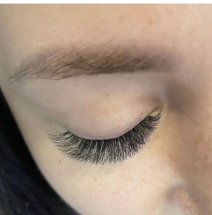 Наращивание ресниц выезд