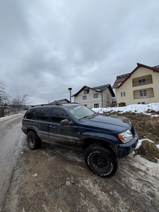 Vând jeep grand cherokee
