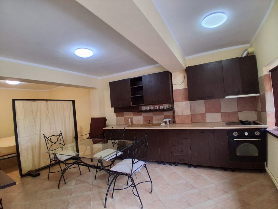 Închiriere apartament 2 camere