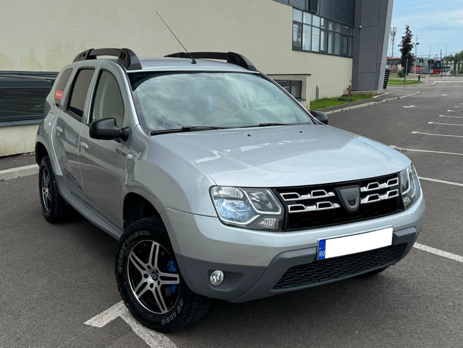 Vand/Schimb Dacia Duster 1.5DCi/4x4 la buton/Navi/Clima/Car-Play/Euro 6/Stare foarte buna!