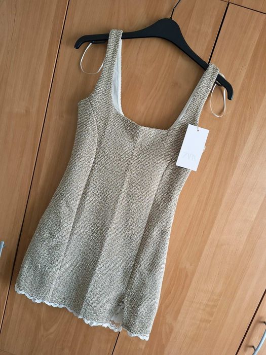 Нова рокля на Zara