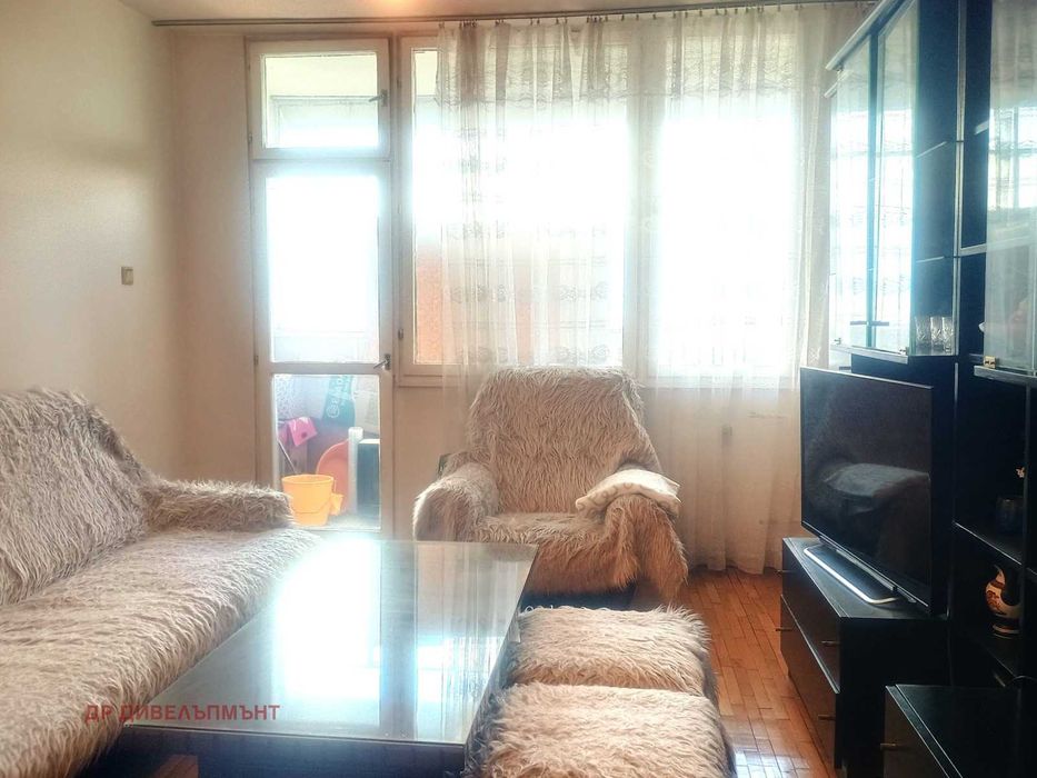 Продава се Двустаен апартамент в София, Хаджи Димитър - 71 кв.м за 2324 €/кв.м - Снимка #3