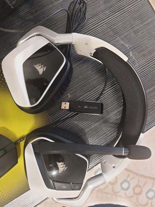 Игровая гарнитура Corsair void elite wireless