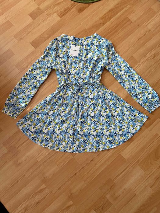 Rochie de vara Glamorous scurta, maneca lunga, florala 38 - 40