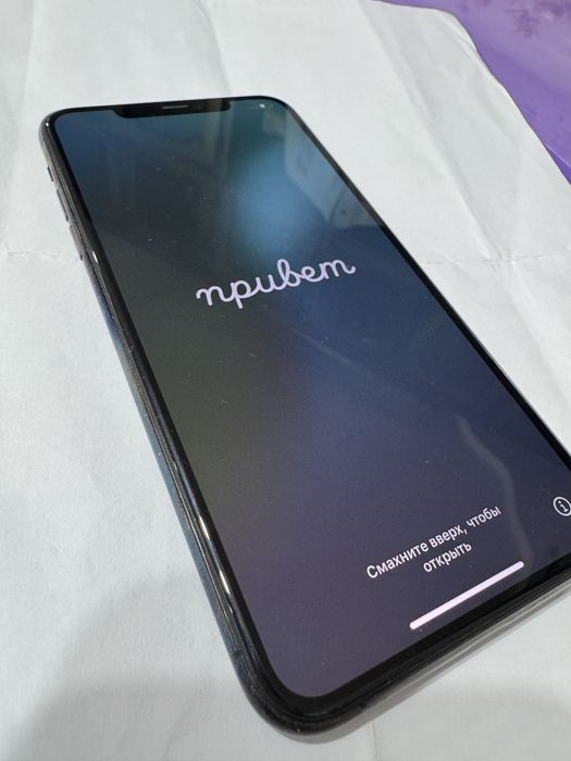 Iphone 11 pro max 64gb 93% baterie