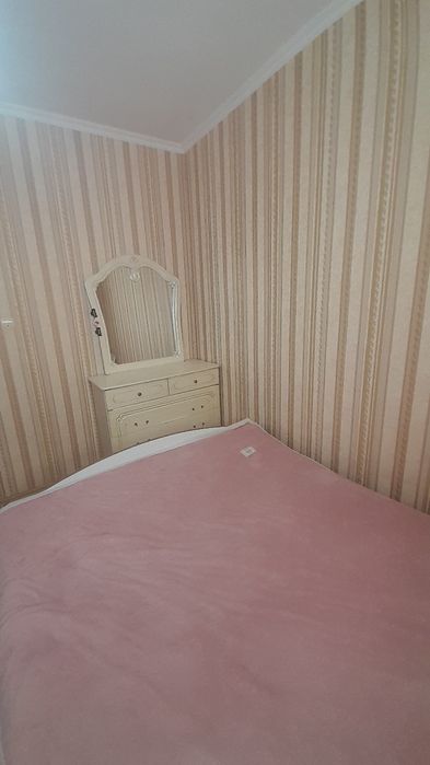 Продам спальный гарнитур