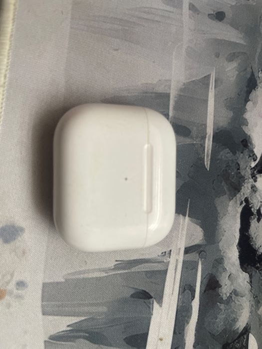 Airpods 3 обмен есть
