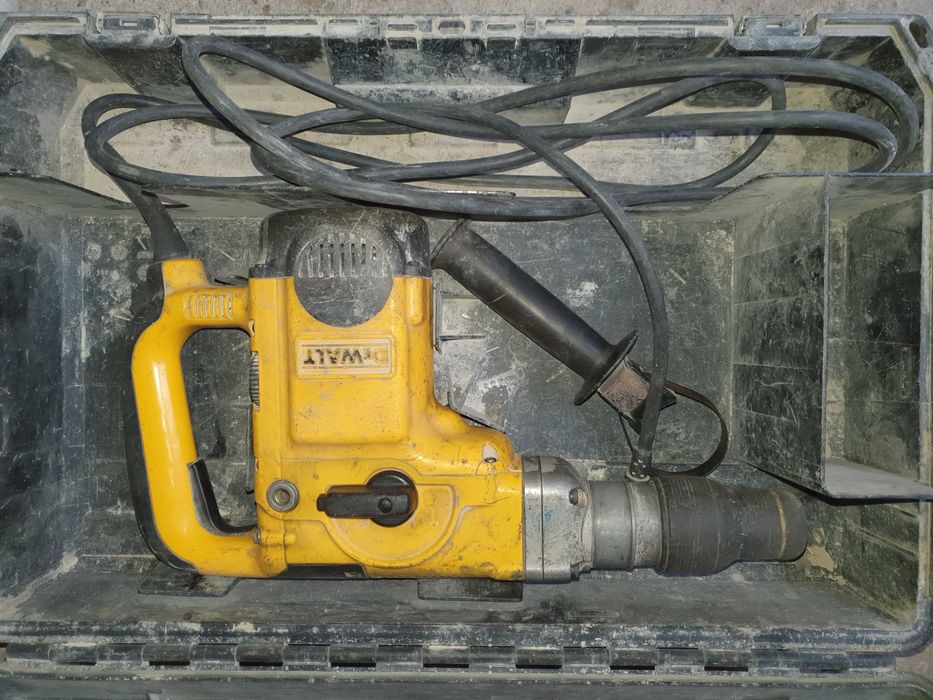 DeWalt SDS-MAX перфоратор