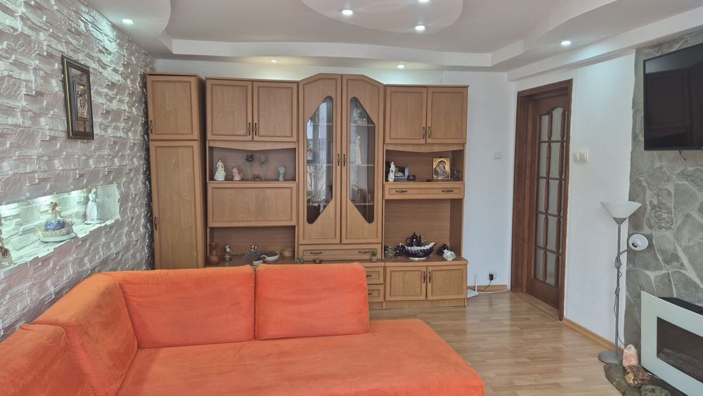 Apartament 2 camere decomandat centru et 1 mobilat utilat