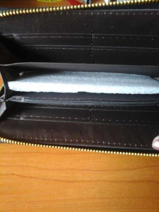 Portofel brodat model păun