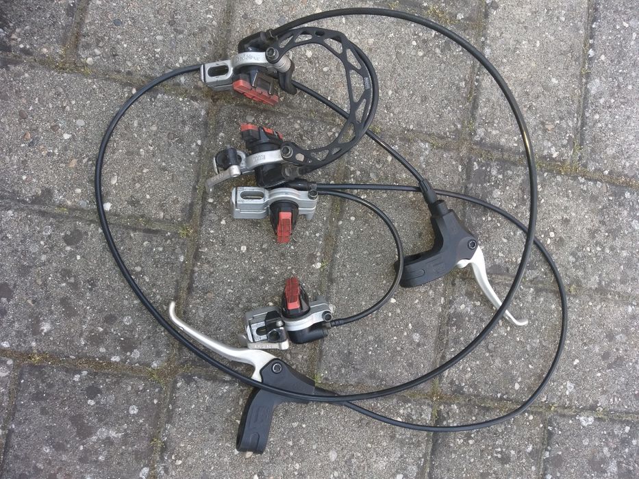 Vând frâne pe jantă Magura