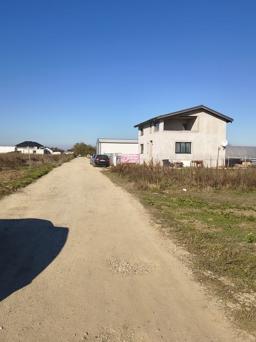 Vând teren 1200 mp 1 Decembrie ilfov/str 8 martie