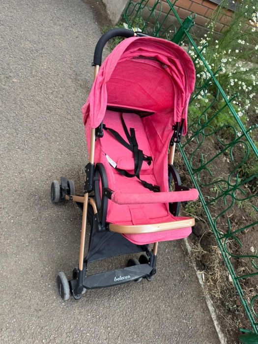 Коляска розовая для девочек