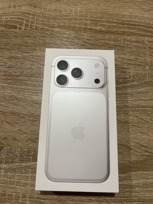 IPhone 17pro. 1100€