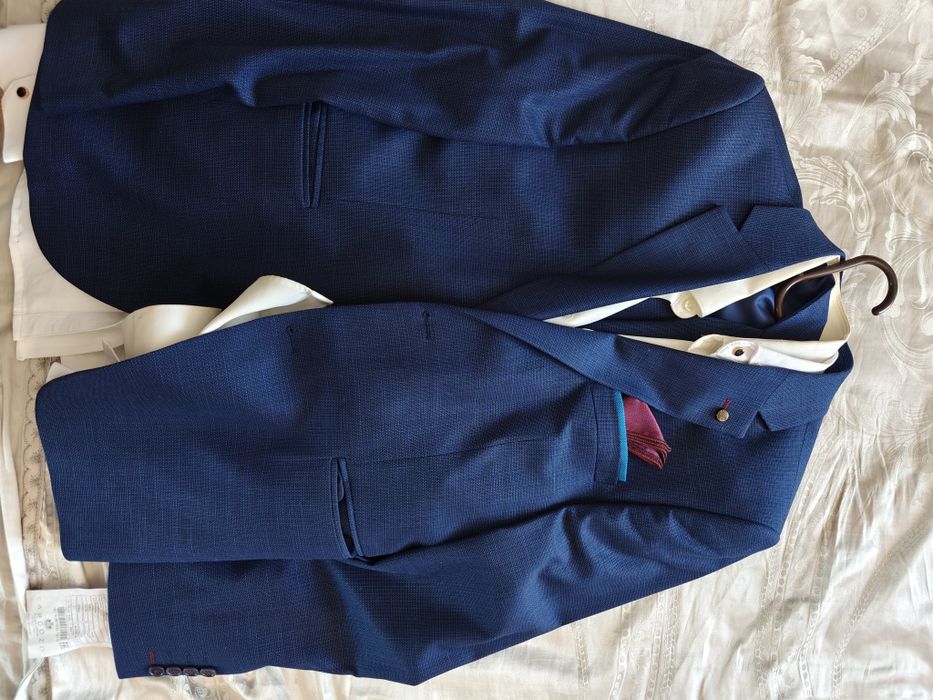 Костюм сатылады срочно!