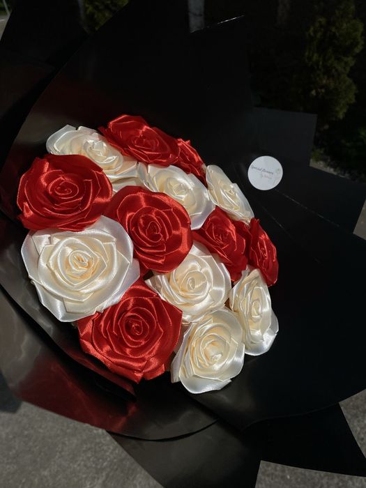 Buchet din satin