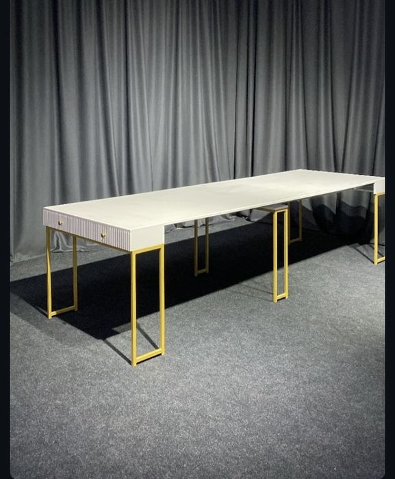 Для Ваших Гостей Прочный Стол Трансформер Консоль 3-4 Метр МДФ 5-Лет