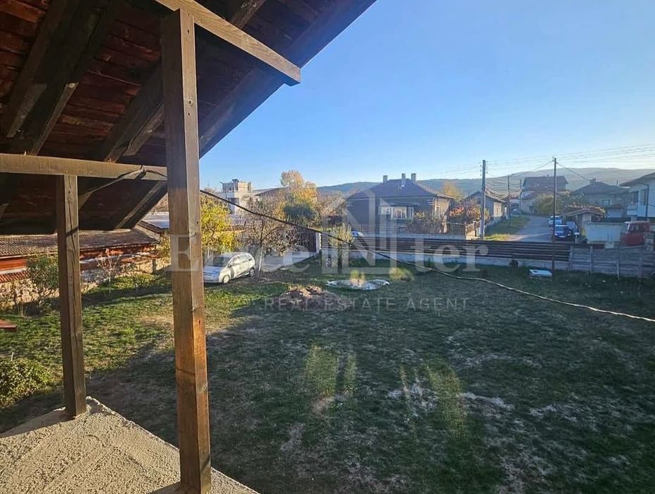 Продава се Къща в с. Нови хан, Област София-област - 220 кв.м за 1364 €/кв.м - Снимка #6