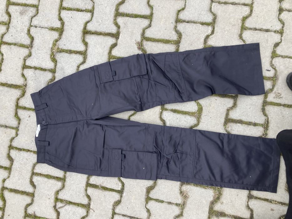 Blugi si pantaloni