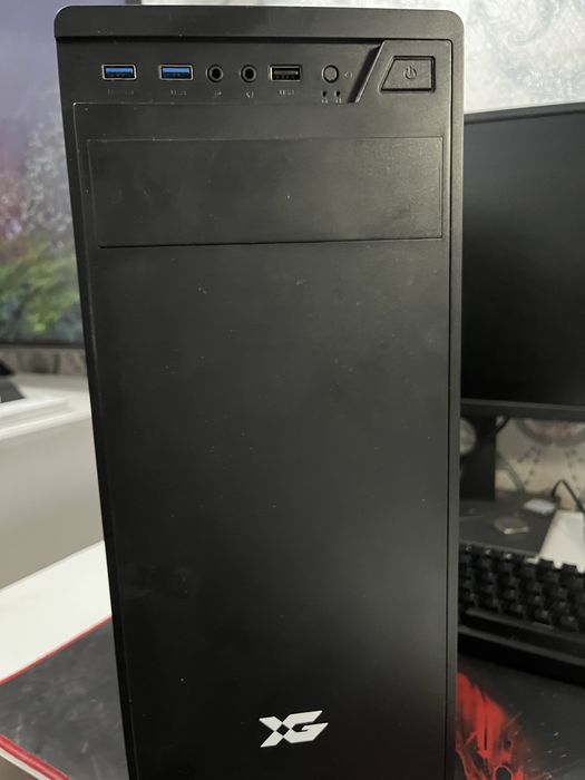 Полу игровой системник