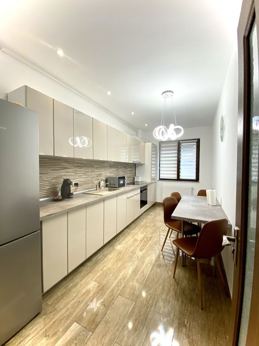 Cazare Regim hotelier Coresi mall Brasov