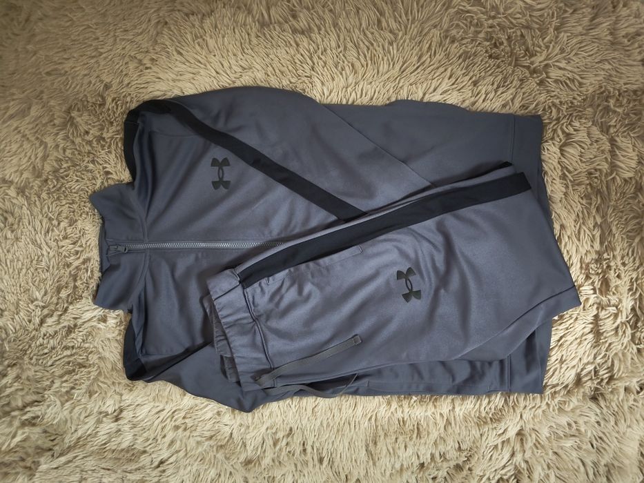 спортен екип under armour S
