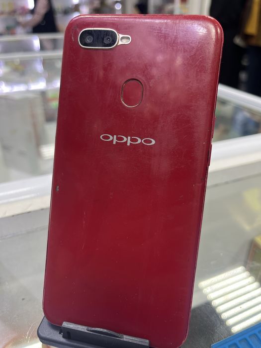 Самсунг      Оппо