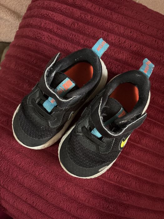 Маратонки Nike 21 номер